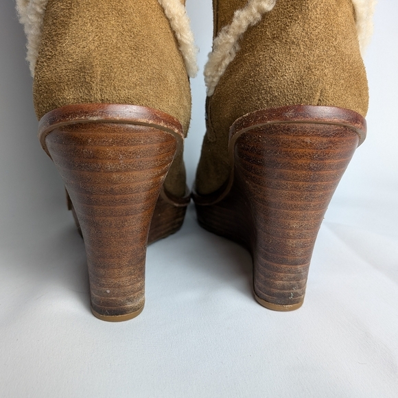 UGG Australia Aubrie Tan Suede Wood Wedge Heel Size 6 Winter Boots Women - Picture 5 of 11